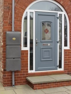 Prestige Wand Regenton Grijs 100L (incl. Plastic Kraantje)